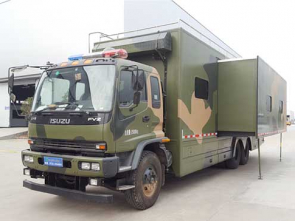 宿營(yíng)車28-32人住宿野外拉練車