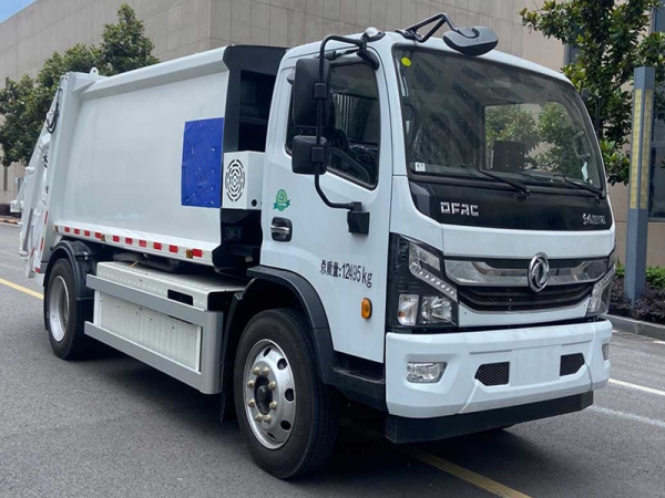 東風(fēng)8方純電動(dòng)壓縮式垃圾車